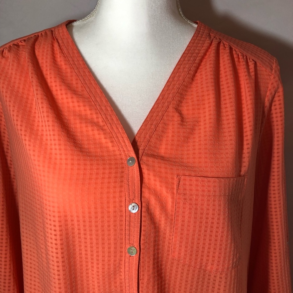 Kaari Blue button down, tab sleeves, career, hi-lo